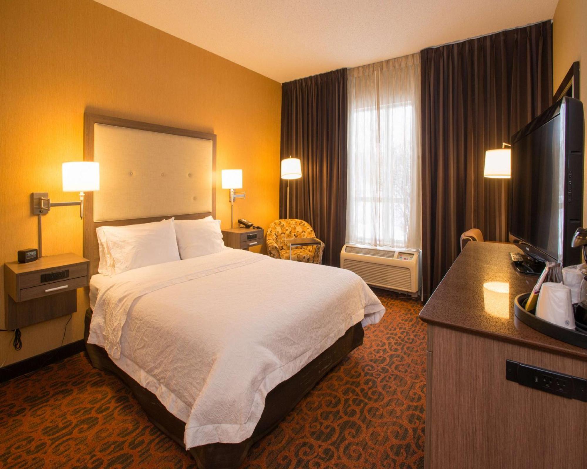 Hampton Inn Toronto-Mississauga West Eksteriør bilde
